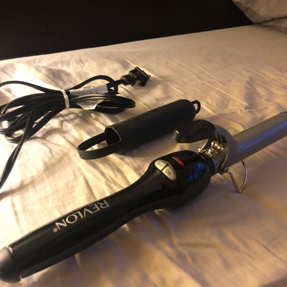 Revlon 1 inch curler - Picture 3 of 3